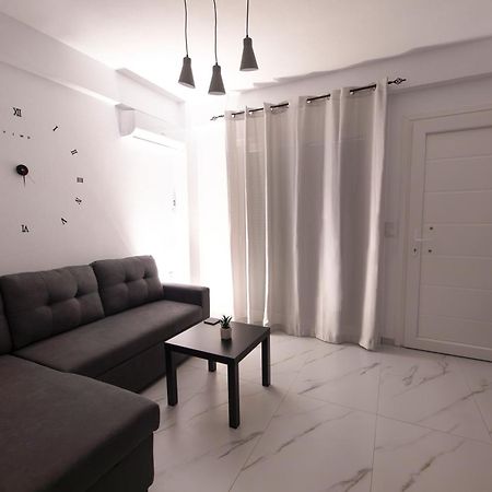 E&S Balaska Apartments كافالا المظهر الخارجي الصورة