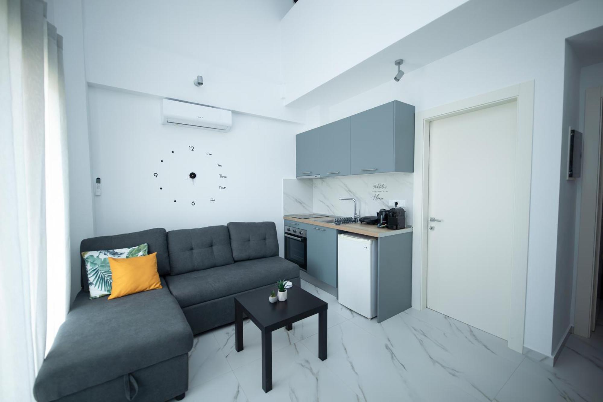 E&S Balaska Apartments كافالا المظهر الخارجي الصورة